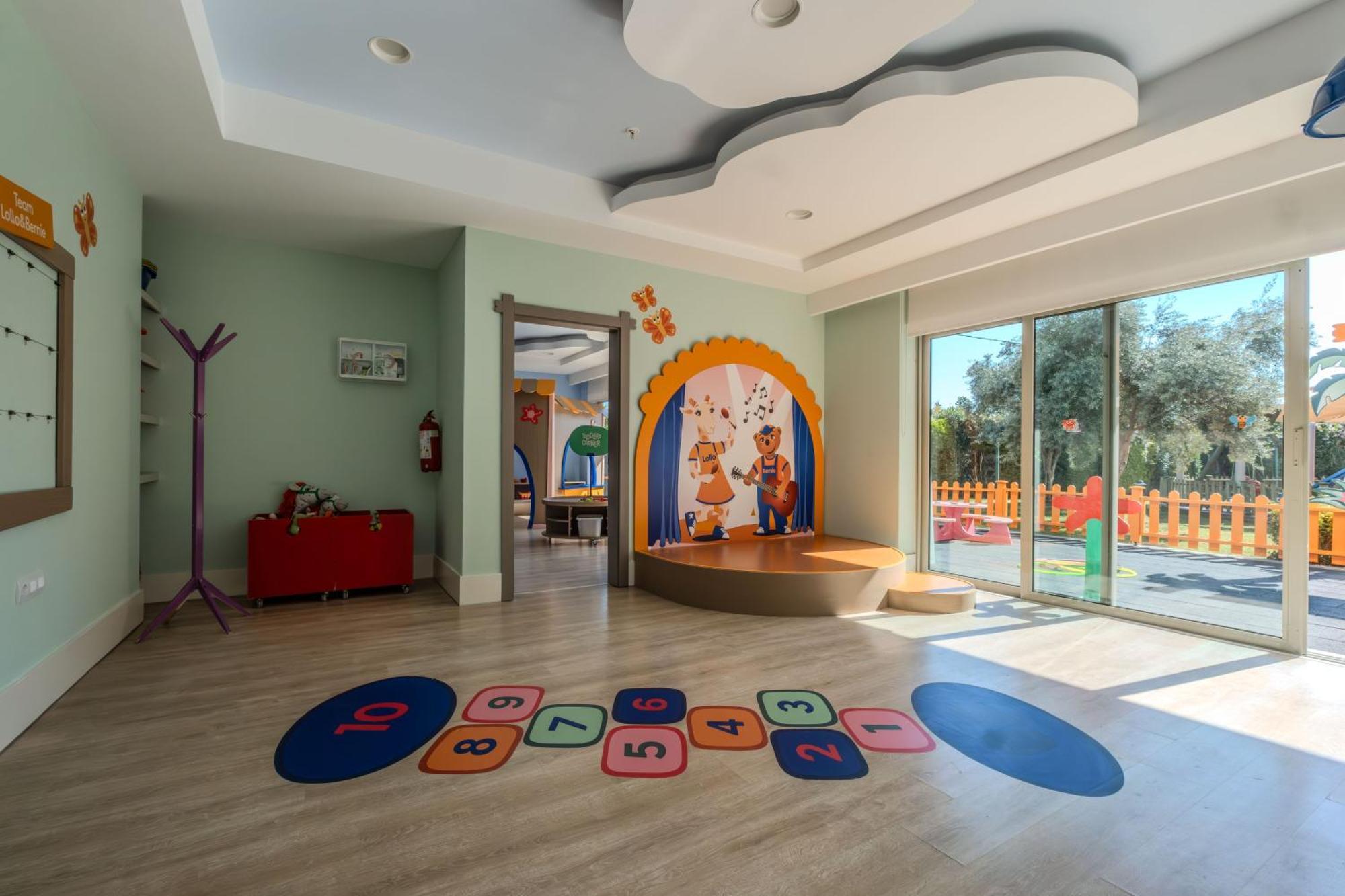 Barut Goia Otel 5*